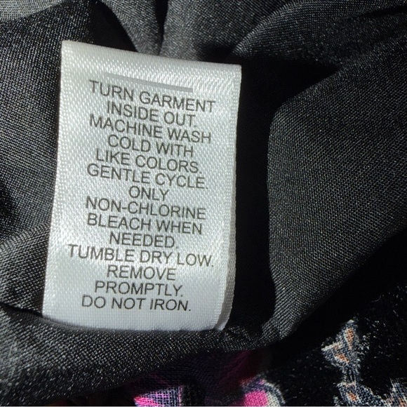 Caché Black Floral Velvet Mock Neck Top Size XS - Picture 5 of 7